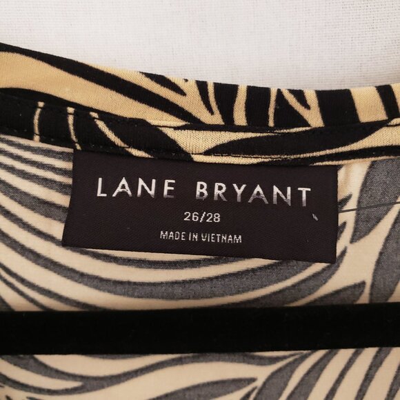 Lane Bryant Beige n Black Plant Pattern Stretchy V Neck Blouse Size 26/28 - Picture 4 of 12